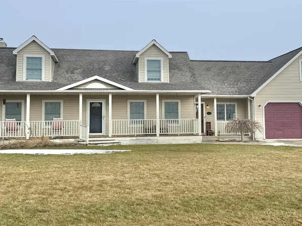 77 E Borton Rd, Essexville, MI 48732