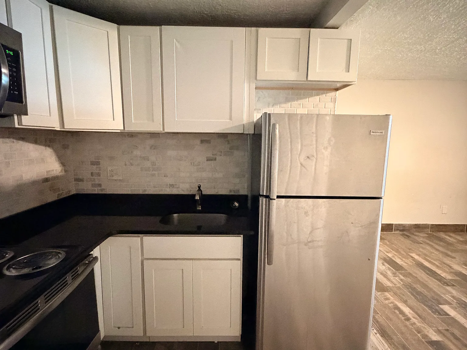 Studio, $1,200 — Photo 2