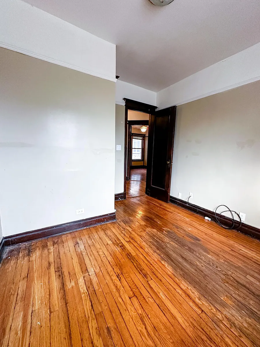Building Photo - 5410 S Indiana Ave #2N