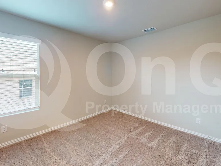 1508 Lannon Ln — Photo 21