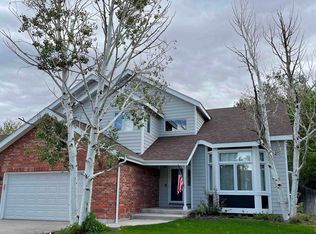 7227 Bridle Dr, Cheyenne, WY 82009