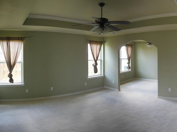 4th image of 2416 Gail Dr