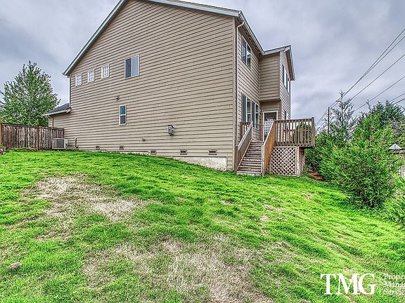 3rd image of 15718 NE 20th Pl