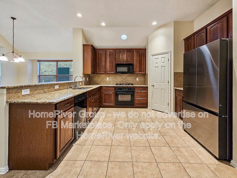 1st image of 4324 Thorp Ln