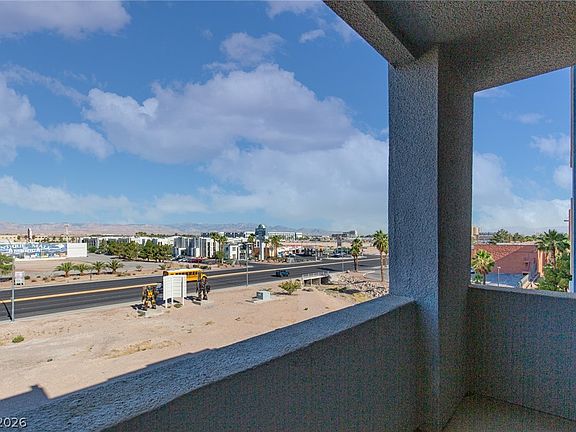 4th image of 38 E Serene Ave Unit 318