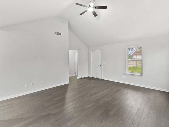 4th image of 1626 Jo Ann Dr