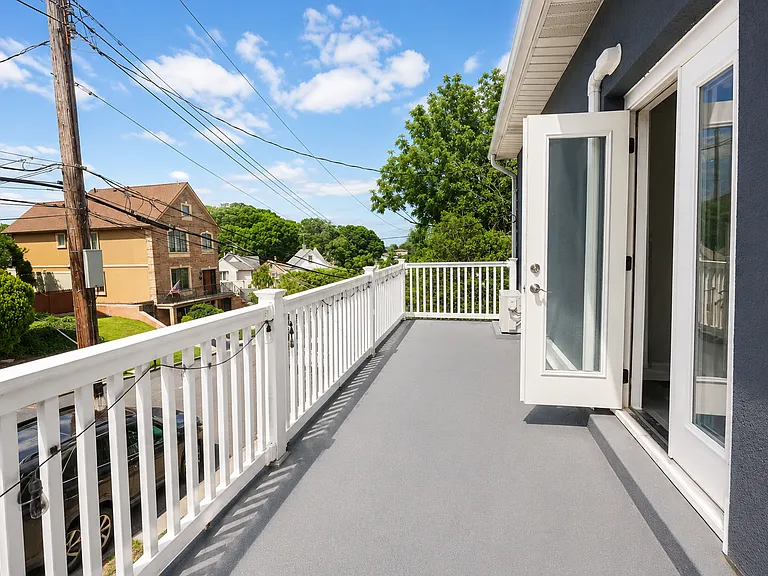 30 Overlook Ave #2 — Photo 4