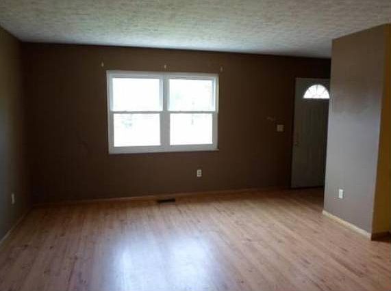 4th image of 3712 Magnolia St