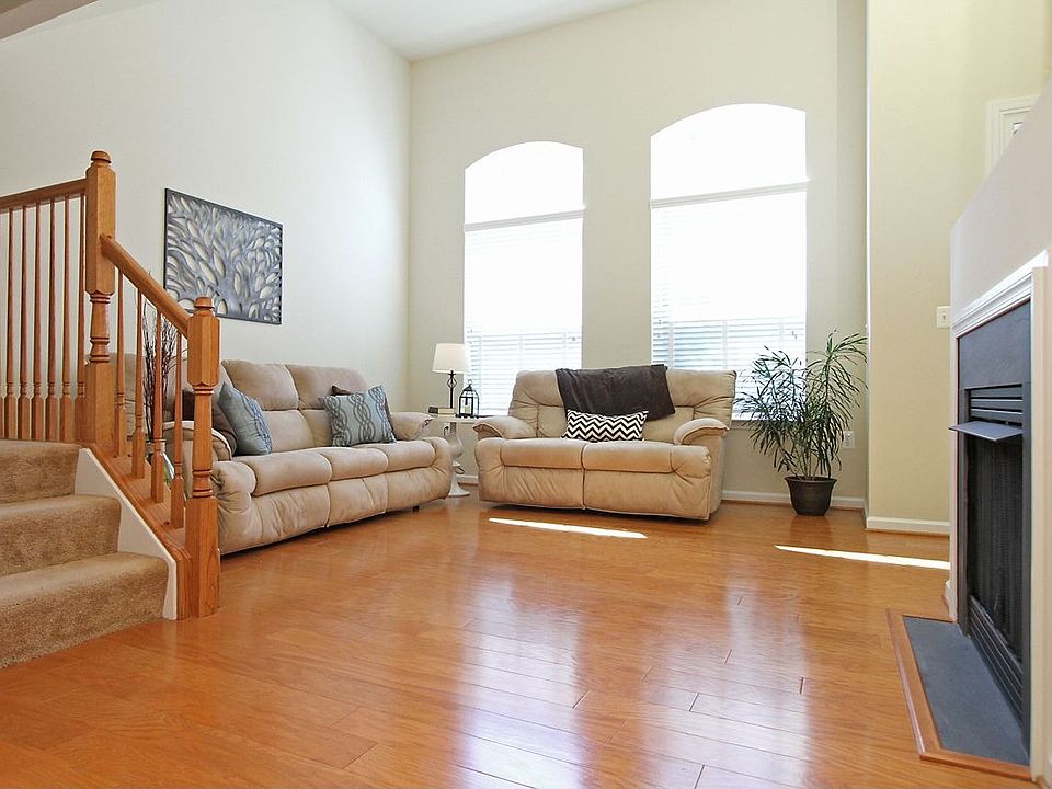 Open ML w/vaulted ceilings
