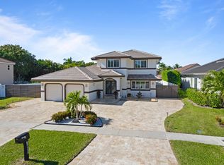 7455 Fairway Trl, Boca Raton, FL 33487