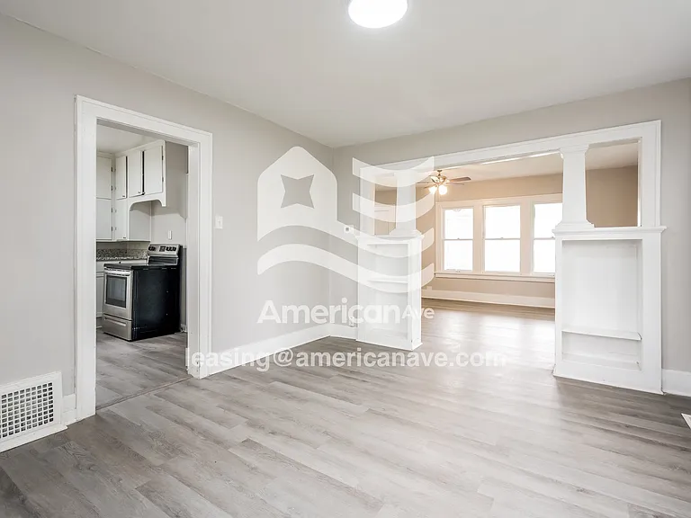 1774806_005_dining_room_13703509.jpg
