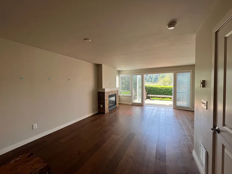 Villas at Woodinville — Photo 9