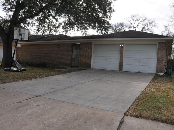 16454 Hickory Knoll Dr