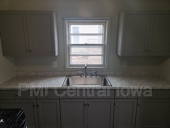 5th image of 290 E 17th St