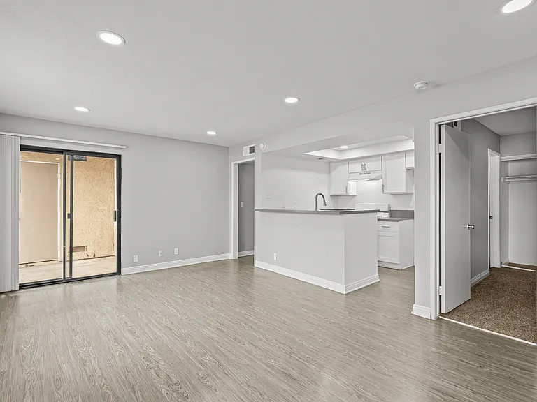Cerro Vista Apartments — Photo 19