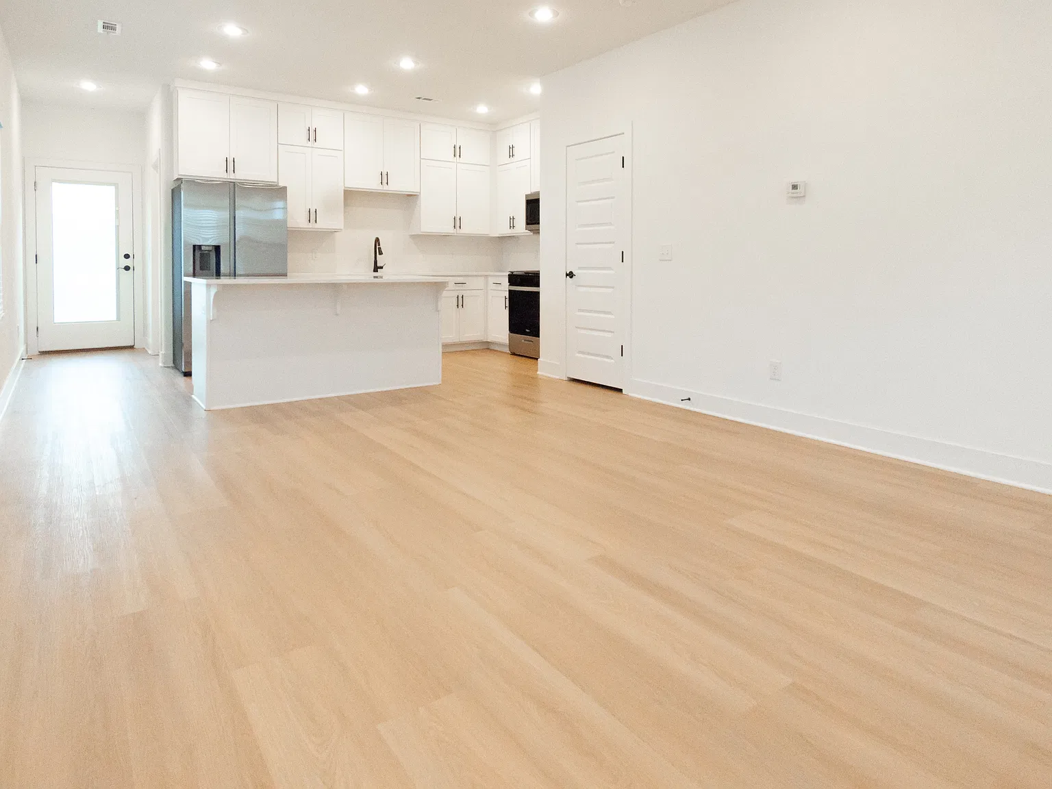 1234 West James Street - 1 — Photo 4