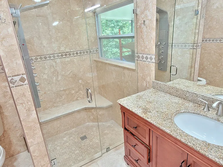 21452 Woodchuck Ln — Photo 21