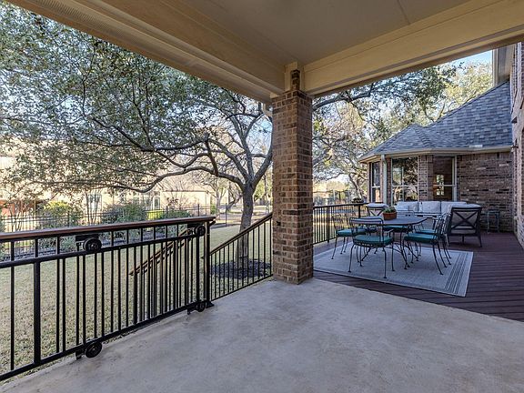 4th image of 211 Lancaster