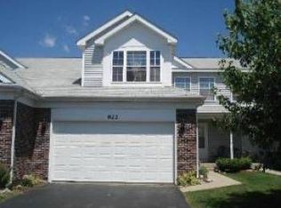 822 Twelve Oaks Pkwy, Woodstock, IL 60098