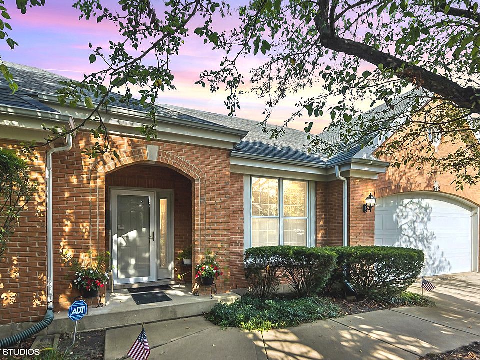 1st image of 342 Wentworth Ln