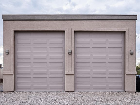 5th image of 1900 Mimosa Dr