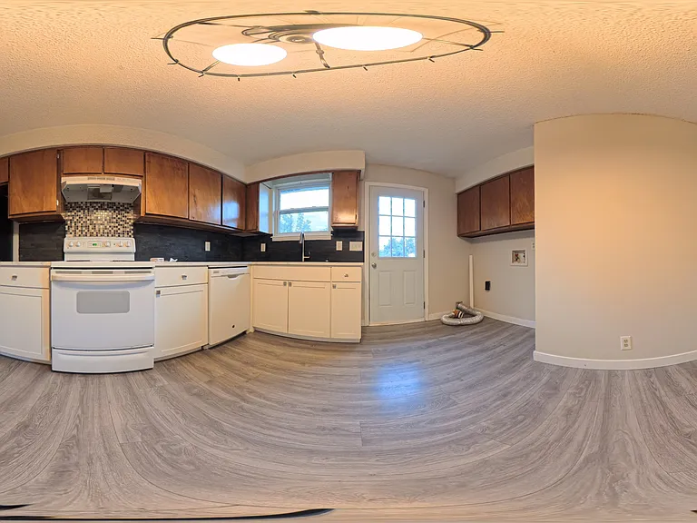545 Moncrief Ave — Photo 7