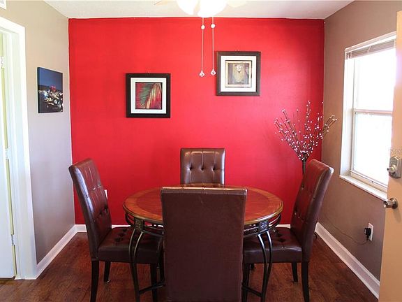 4th image of 1001 77th Ave N APT 101