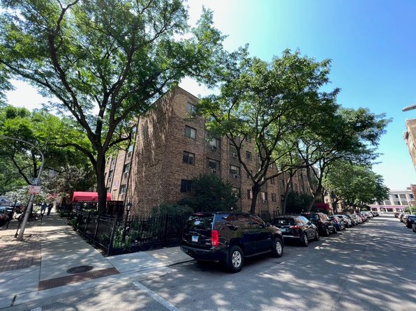3620 N Pine Grove Ave APT 204