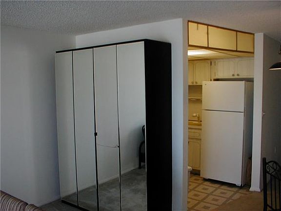 5th image of 7620 Carlyle Ave APT 605