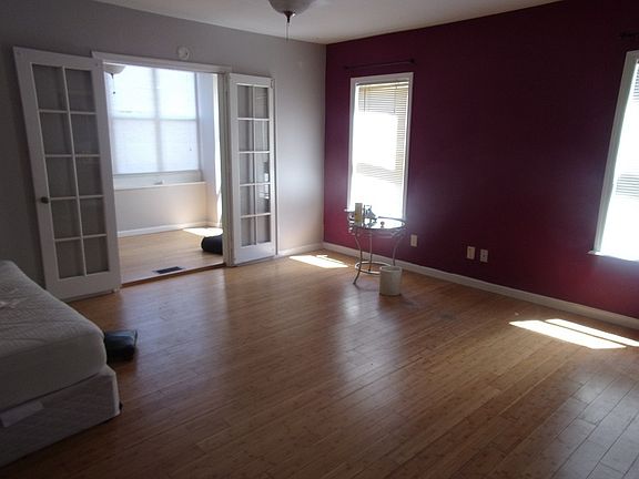 3rd image of 1725 5th St N APT 4