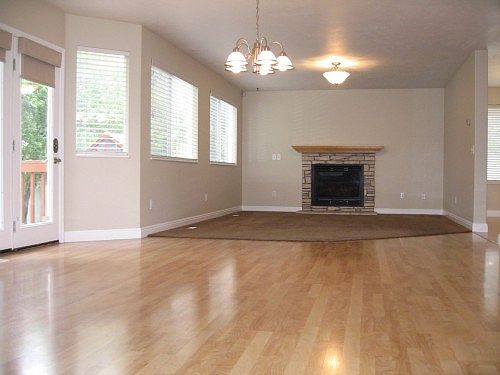 4th image of 1533 W Dowry Ct