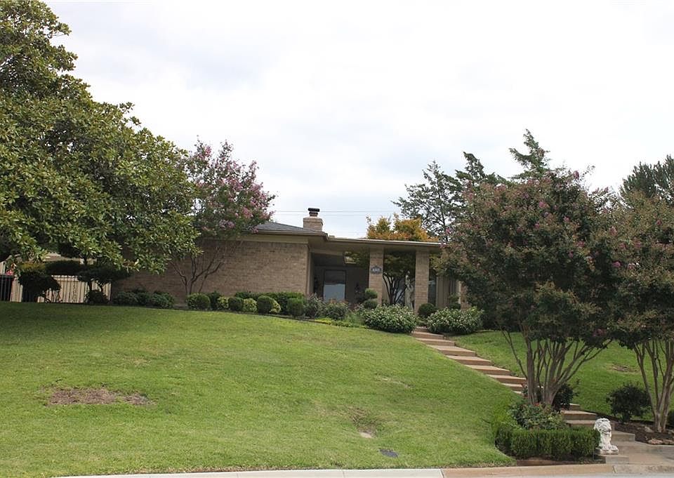 1st image of 6301 Wallingford Dr