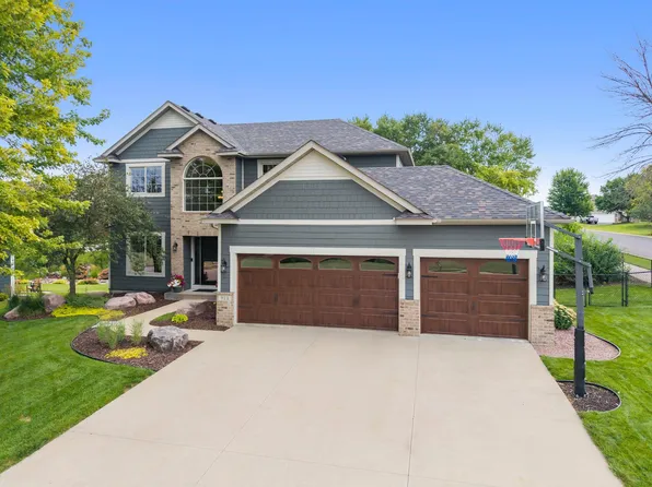 921 Bridle Creek Dr, Jordan, MN 55352