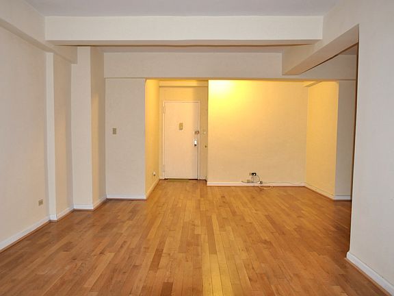 4th image of 13915 83rd Ave APT 127
