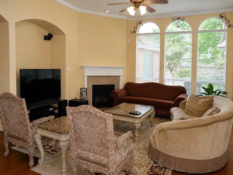 4106 Hidden Fort Ln — Photo 2