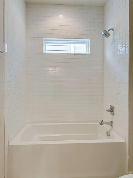 600B 45th Ave — Photo 8