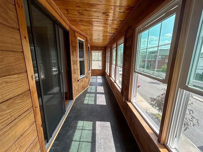 89 Woods Ave #1 — Photo 18