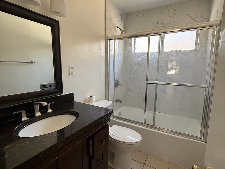 1133 N Detroit St #3 — Photo 10