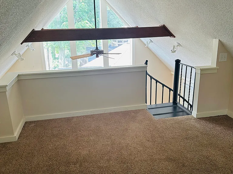 969 Neil Ave — Photo 6