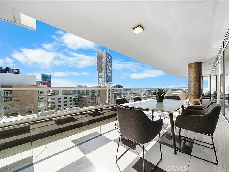 6250 Hollywood Blvd #12F — Photo 14