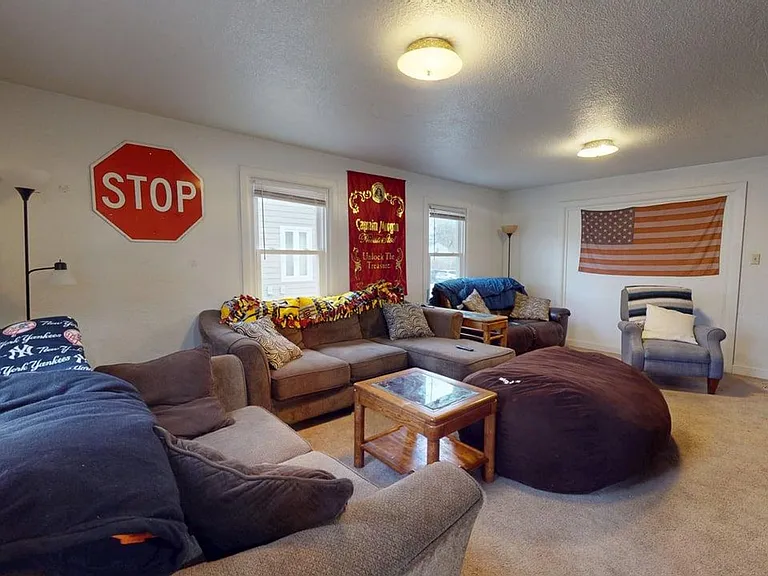 147 Campus Ave — Photo 2