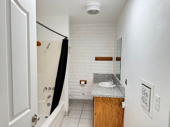 5th image of 2169 S Winstel Ave #2169