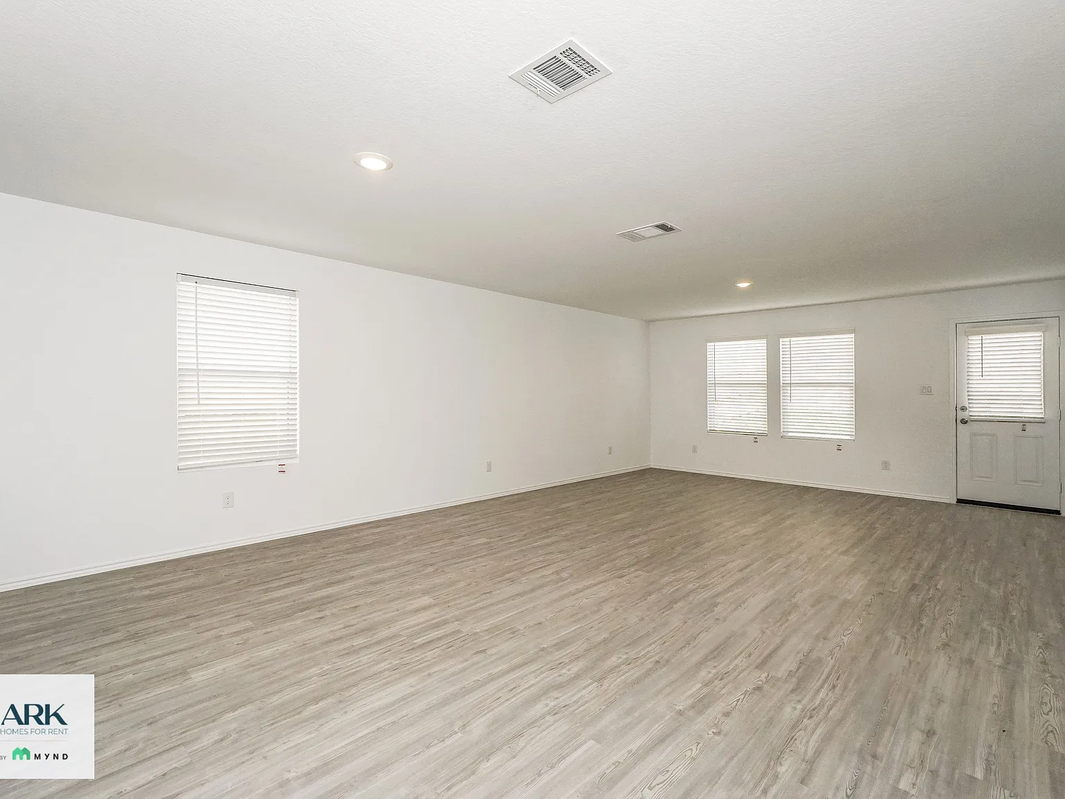 3 bed, 2.0 bath, 1474 sqft, $1,825 — Photo 4