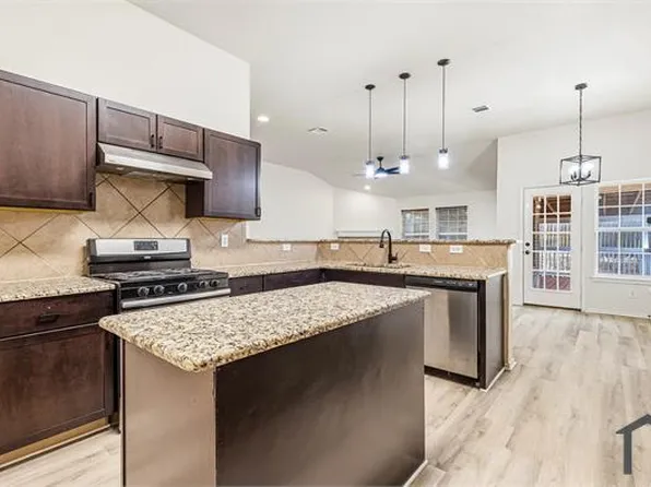 14000 Massena Park, Live Oak, TX 78233
