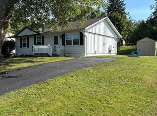 125 Christopher Dr, Baldwinsville, NY 13027