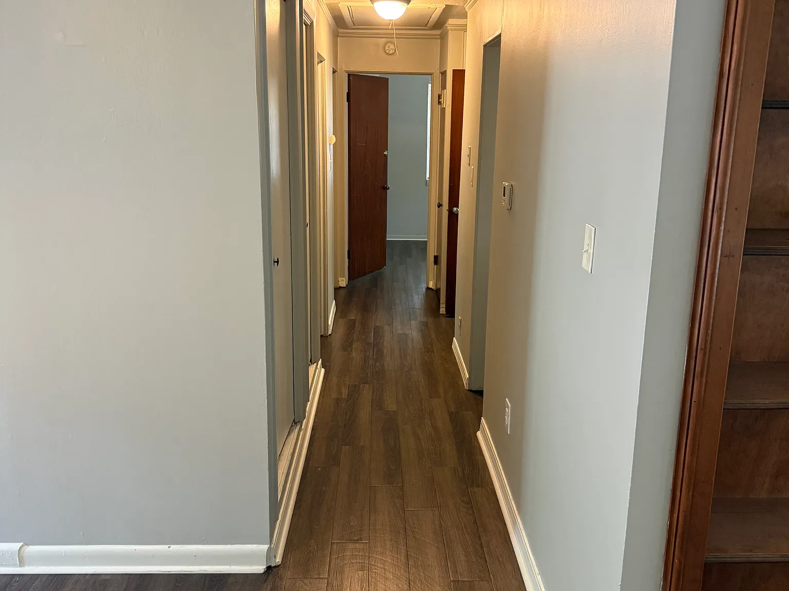 3 bed, 950 sqft, $1,200 — Photo 4
