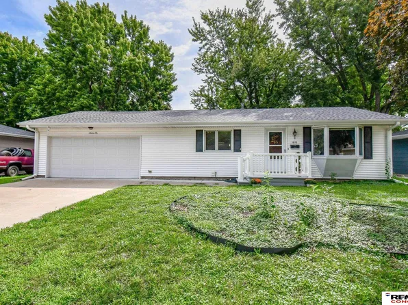 1610 N 18th St, Beatrice, NE 68310