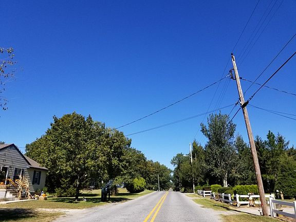 5th image of 422 Crest Ave