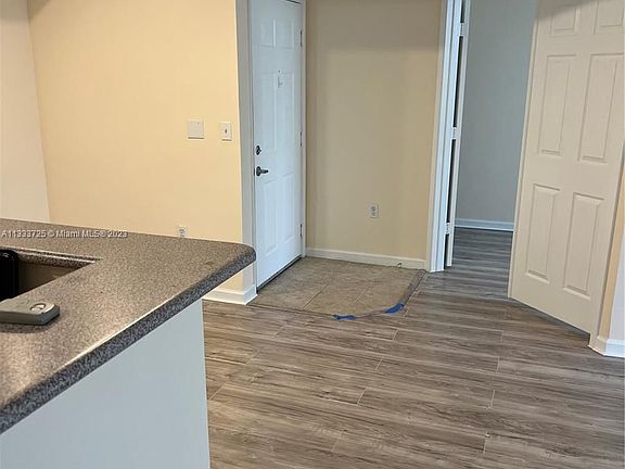 4th image of 1919 Van Buren St APT 420A
