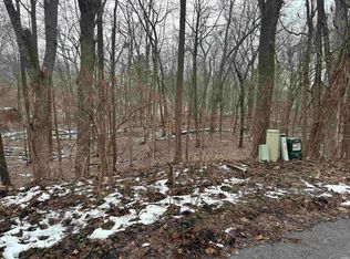 703 Triple Crown Rd, Mishawaka, IN 46544